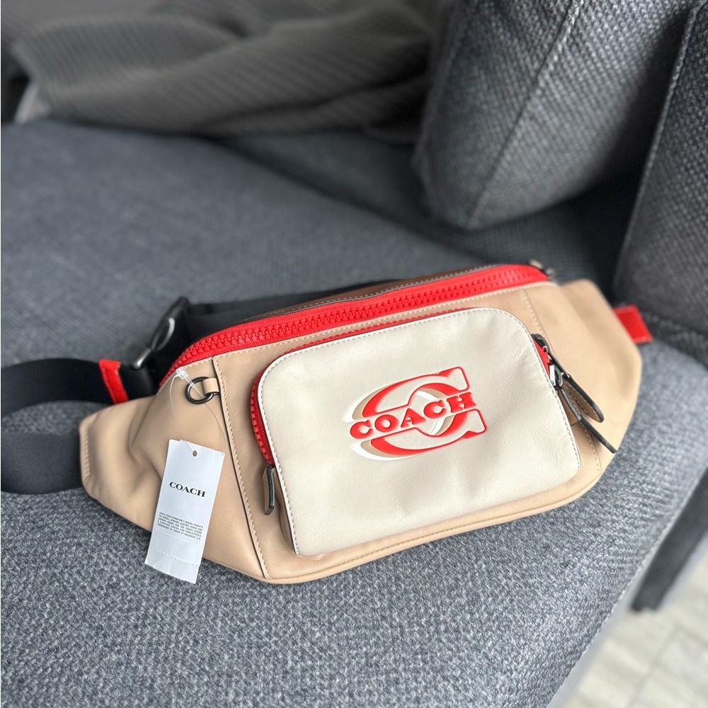 Coach Tan and Red Men’s Bag - Picture 1 of 7